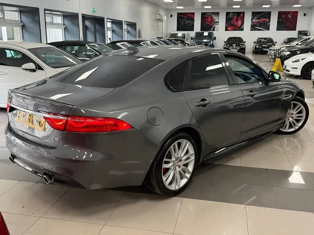 Used Jaguar XF S 300 HP (220 kW) 2016 Grey Sedan