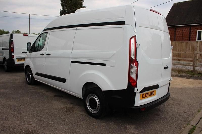 Used Ford Transit Custom 130 HP (95 kW) 2021 White Van