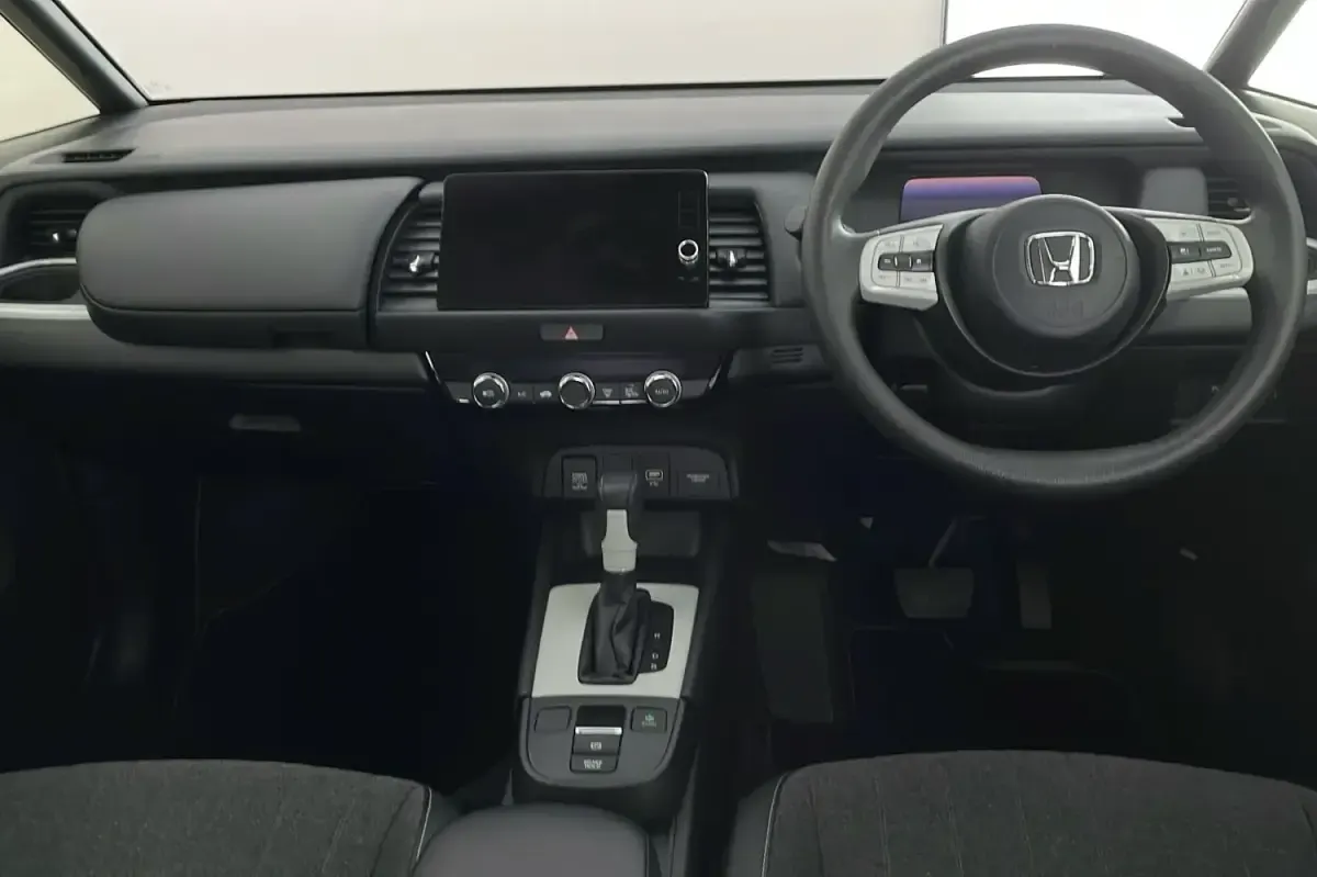Second-hand Honda Jazz Hybrid 109 CP (80 kW) 2021 Alb Hatchback