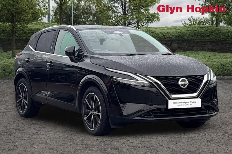 Black Used 2022 Nissan Qashqai Tekna SUV | £19,614 (Fair price) - Image 1/4