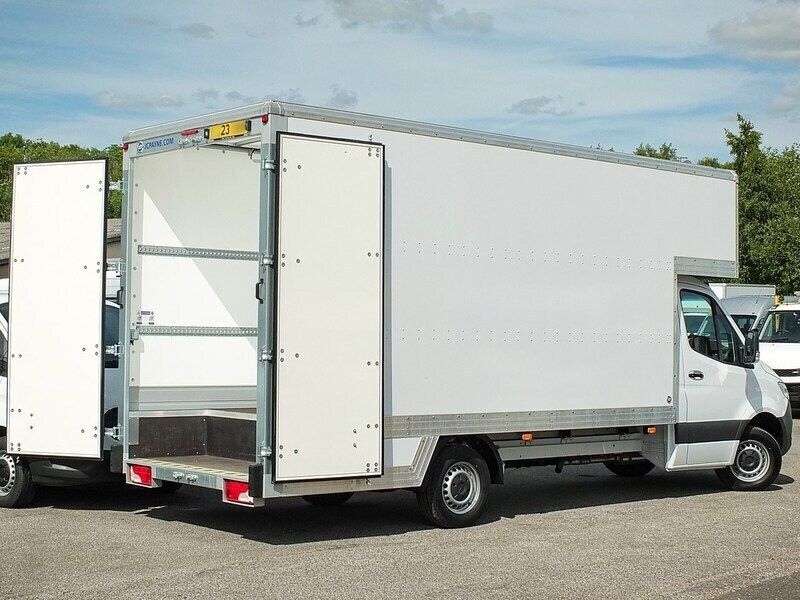 Used Mercedes Sprinter Progressive 150 HP (110 kW) 2023 White Van