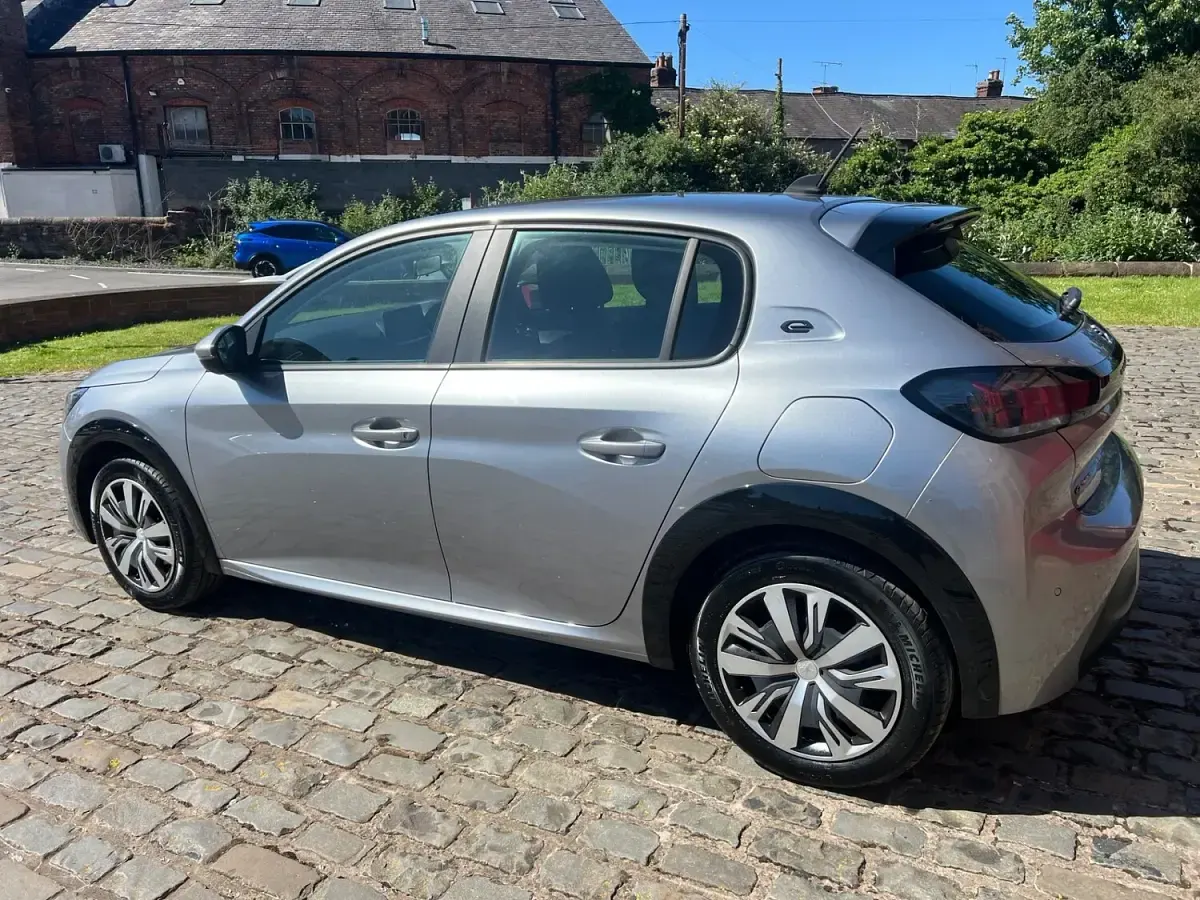 Used Peugeot e-208 Active 100 kW (136 HP) 2026 Grey Hatchback