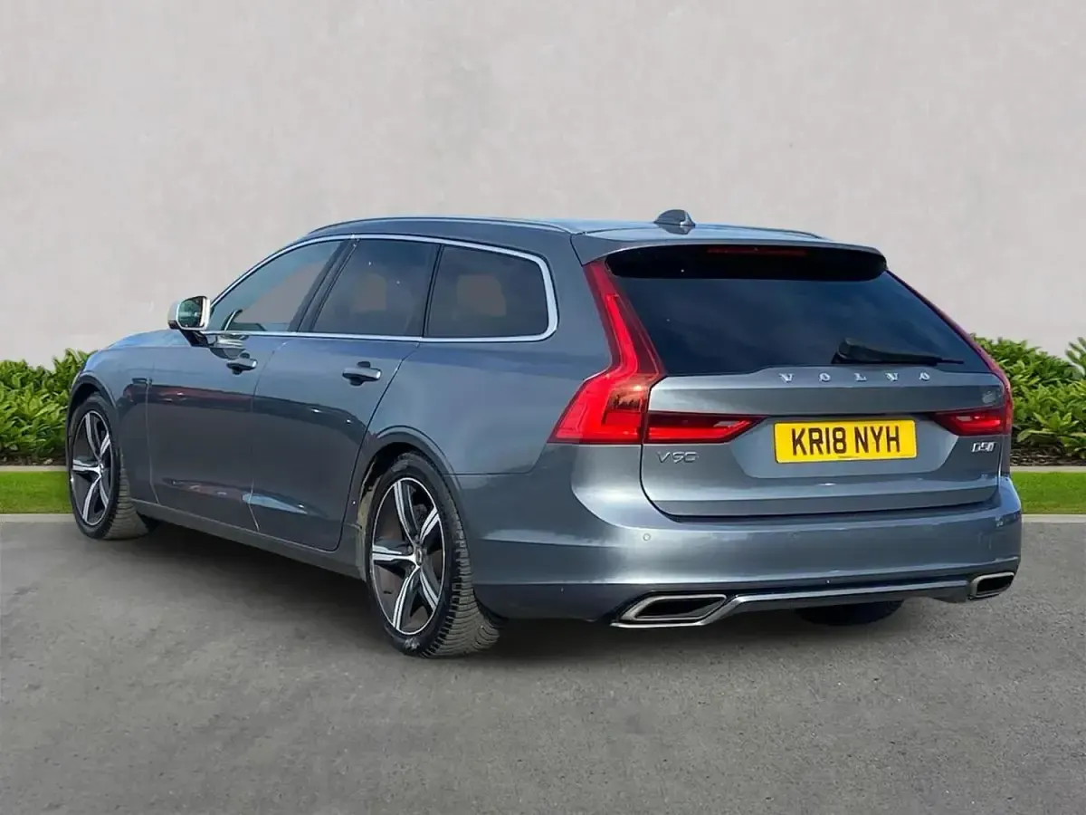 Used Volvo V90 R-Design Pro 2018 Grey Estate