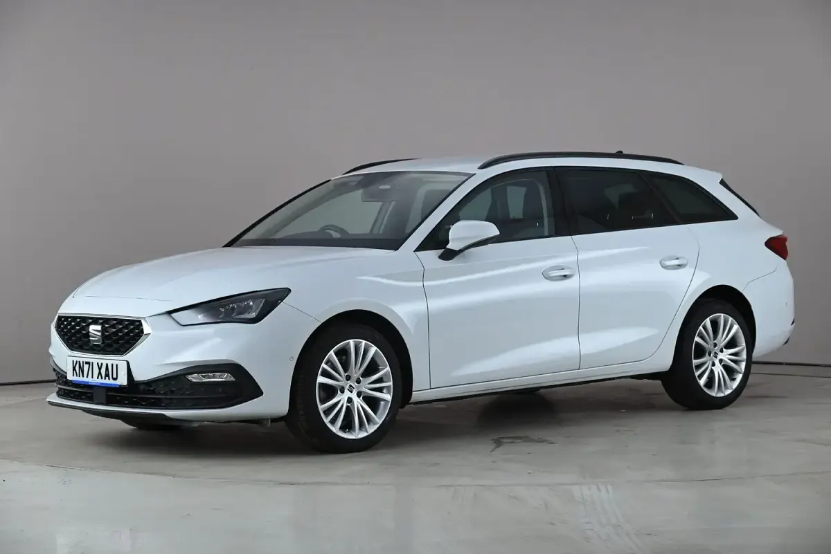 Used Seat Leon SE Dynamic 115 HP (84 kW) 2021 White Estate