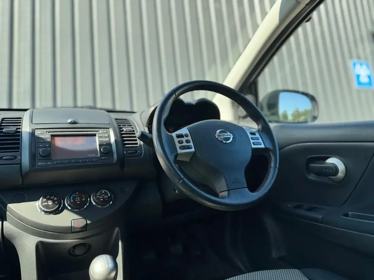 Used Nissan Note N-TEC 88 HP (64 kW) 2010 Silver Hatchback