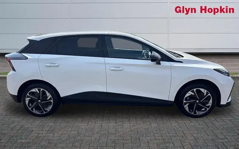 Used MG MG4 EV Trophy 150 kW (204 HP) 2025 Hatchback