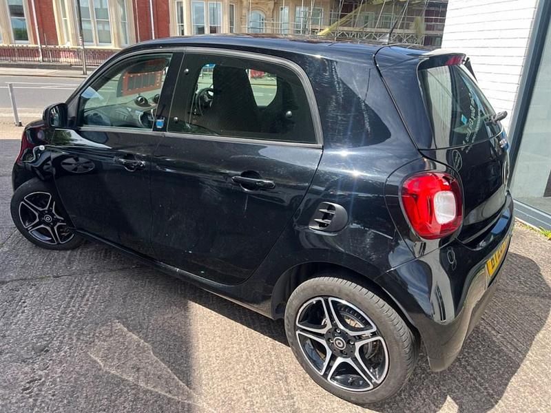 Used Smart ForFour Electric Drive Premium 60 kW (82 HP) 2020 Hatchback