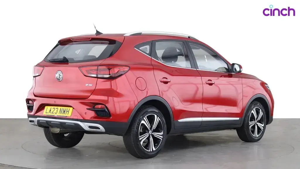 Used MG ZS 106 HP (77 kW) 2023 Red SUV