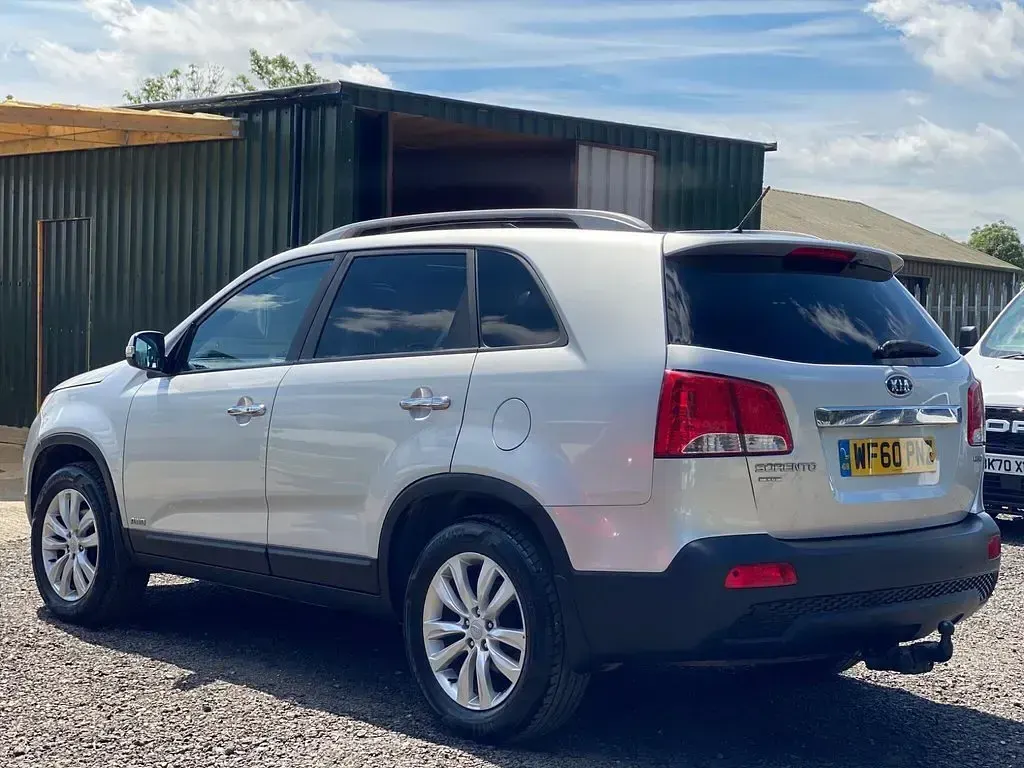 Used Kia Sorento 197 HP (144 kW) 2010 Silver SUV