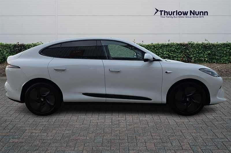 Used MG IM6 300 kW (408 HP) 2026 White SUV