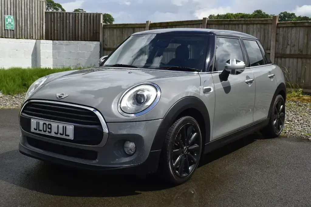 Used Mini Cooper D Hatch 116 HP (85 kW) 2016 Grey Hatchback