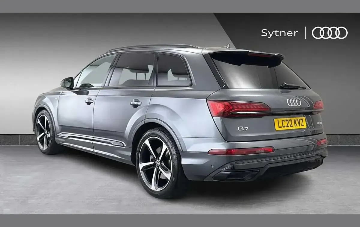 Used Audi Q7 Black Edition 334 HP (245 kW) 2022 Grey SUV
