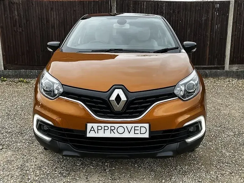 Używany Renault Captur Iconic 90 KM (66 kW) 2019 Pomarańczowy SUV