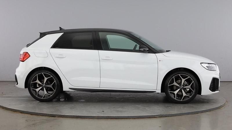 Used Audi A1 Sportback Black Edition 150 HP (110 kW) 2025 Glacier white Hatchback
