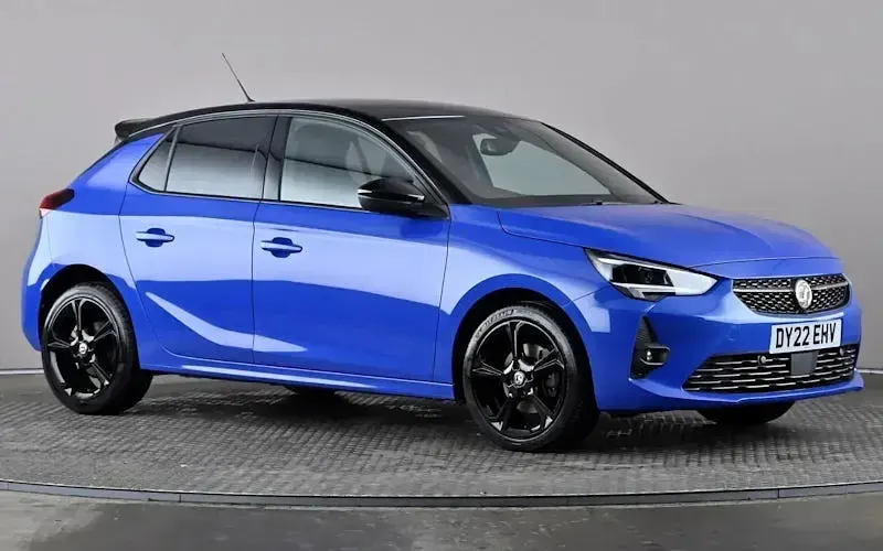 Usado Vauxhall Corsa Edition 131 HP (96 kW) 2022 Citadino