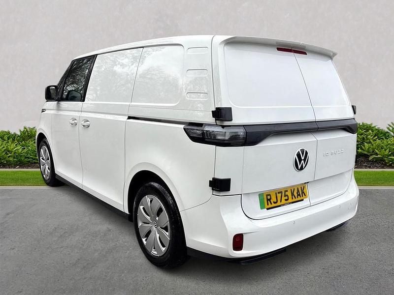 Used VW ID. Buzz 210 kW (286 HP) 2025 White MPV