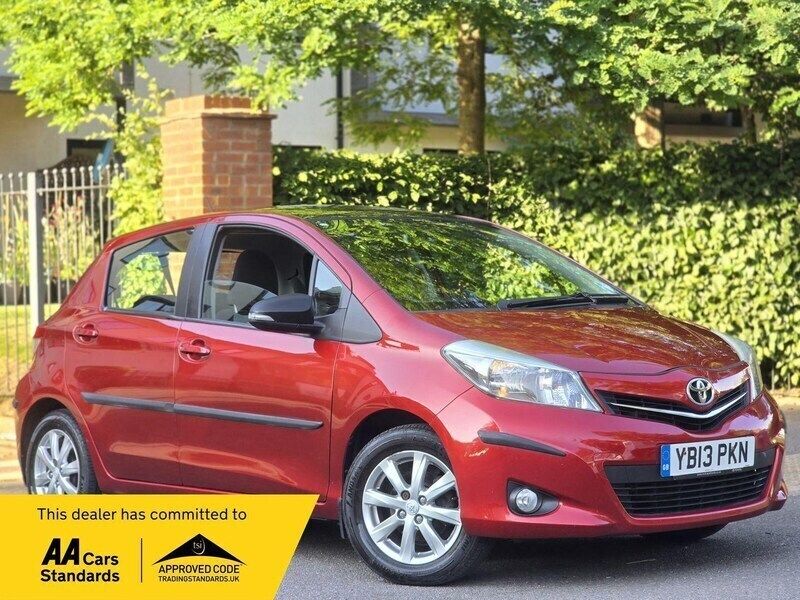 Red Used 2013 Toyota Yaris Hatchback | £3,995 (Fair price) - Image 1/4