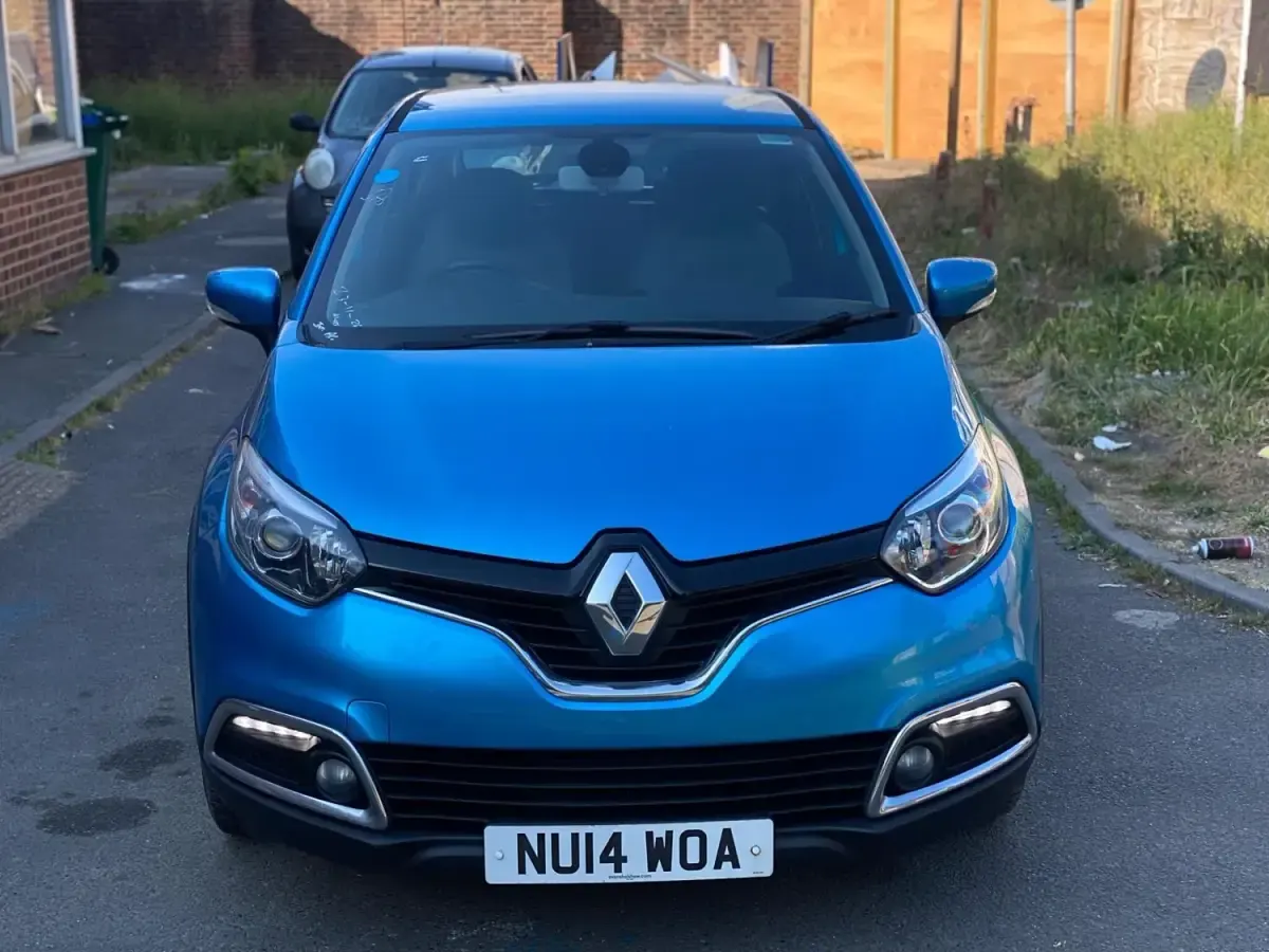 Second-hand Renault Captur Dynamique 90 CP (66 kW) 2014 Albastru SUV