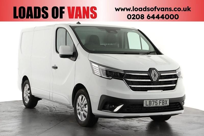 New Renault Trafic 2025 White