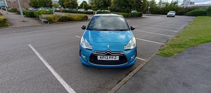 Image 2/4
