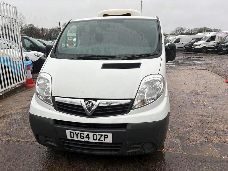 Second-hand Vauxhall Vivaro 115 CP (84 kW) 2014 Alb Monovolum