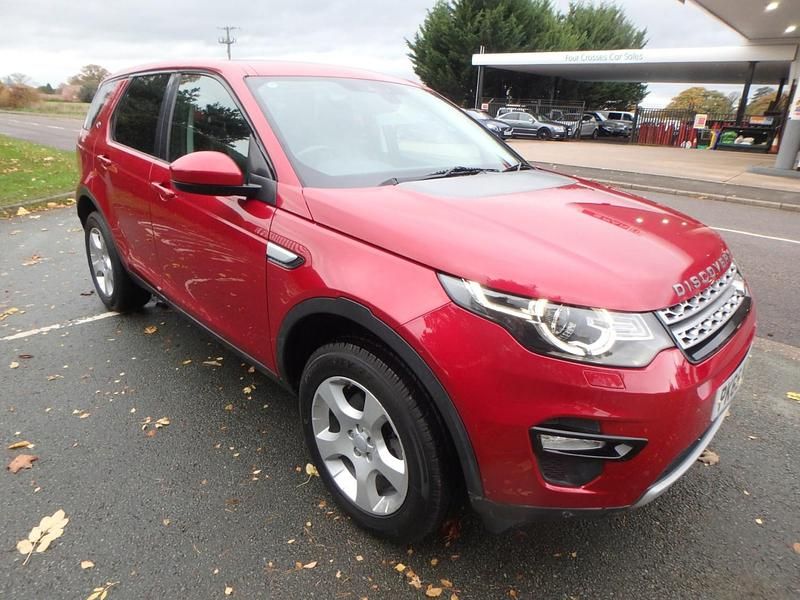 Red Used 2015 Land Rover Discovery Sport HSE SUV | £11,950 (Expensive) - Image 1/4