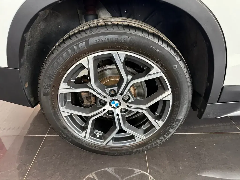 Used BMW M140 xLine 140 HP (102 kW) 2019 White Hatchback