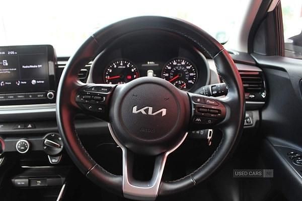 Used Kia Rio 83 HP (61 kW) 2023 Red Hatchback