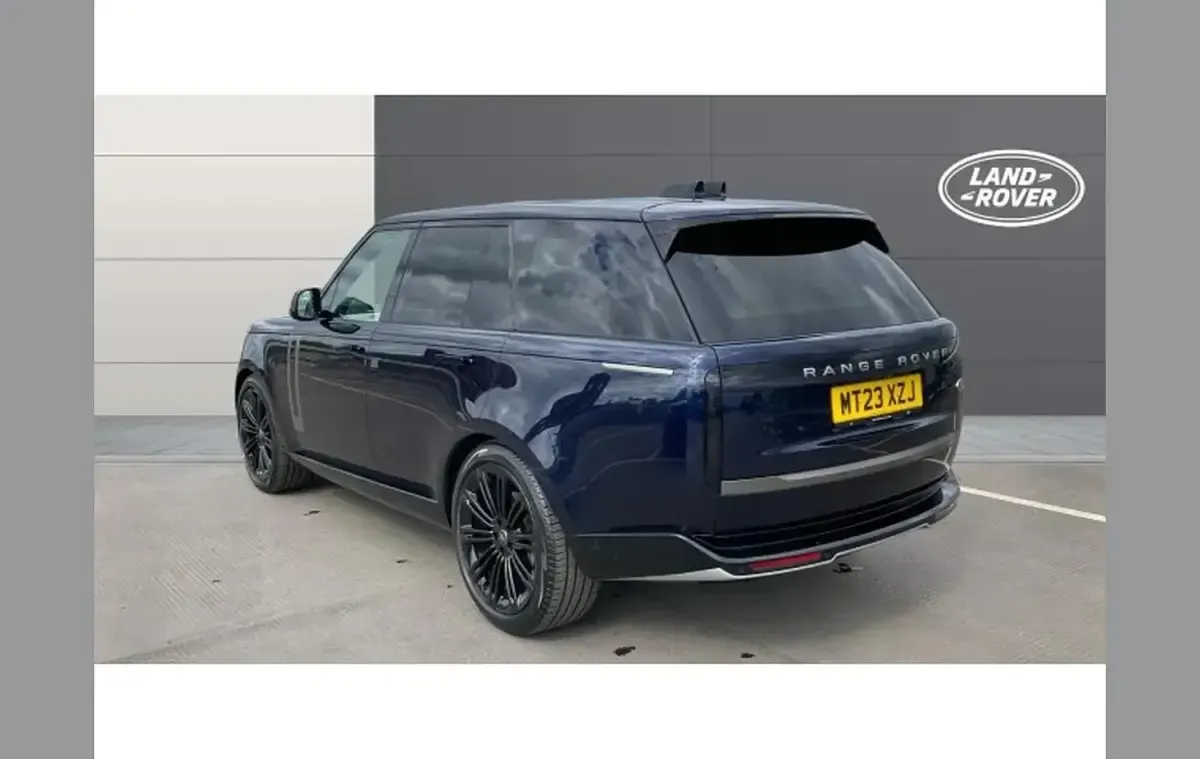 Used Land Rover Range Rover HSE 300 HP (220 kW) 2023 Blue SUV