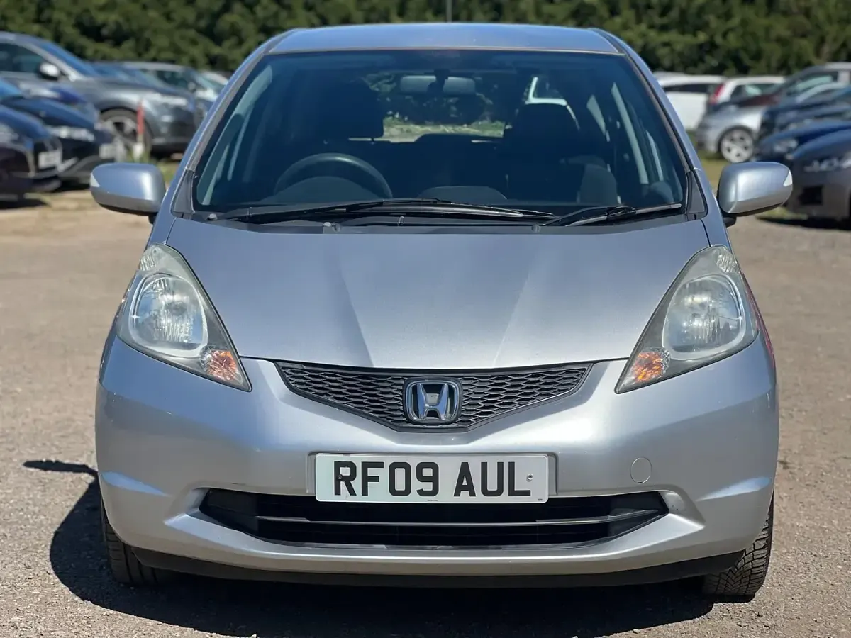 Used Honda Jazz ES 2009 Silver Hatchback