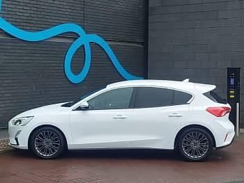 Used Ford Focus Titanium X 125 HP (91 kW) 2018 White Hatchback