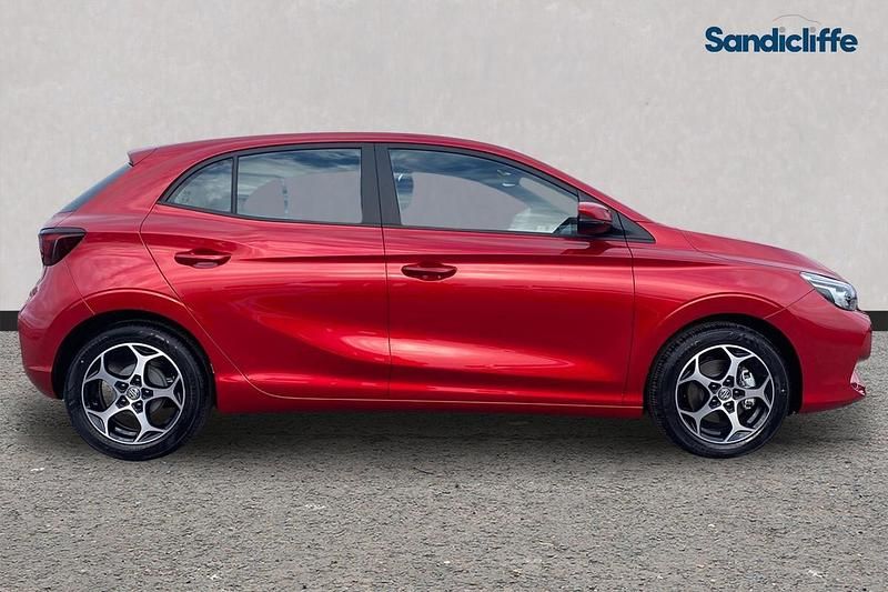 Used MG MG3 SE 116 HP (85 kW) 2024 Tri coat  dynamic red Hatchback