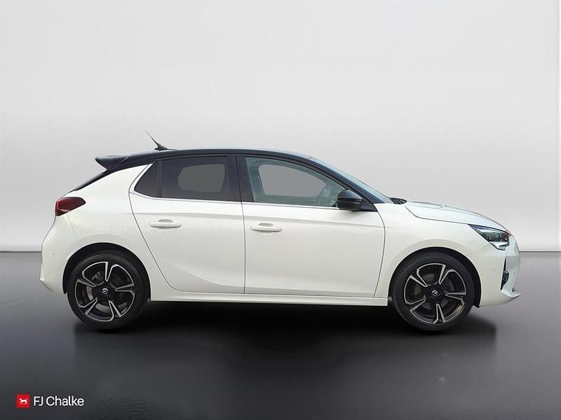 Second-hand Vauxhall Corsa Ultimate 2022 Alb Hatchback