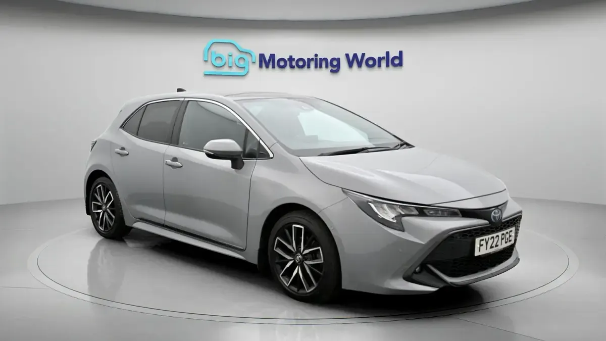 Used Toyota Corolla Design 122 HP (89 kW) 2022 Hatchback