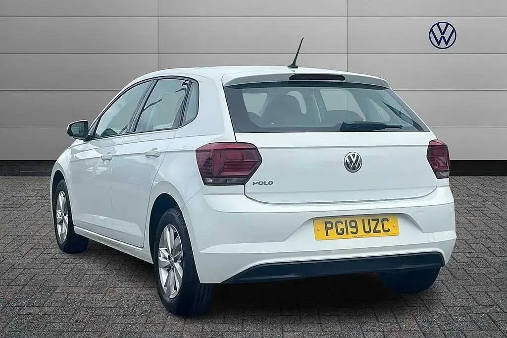 Used VW Polo SE 65 HP (47 kW) 2019 White Hatchback