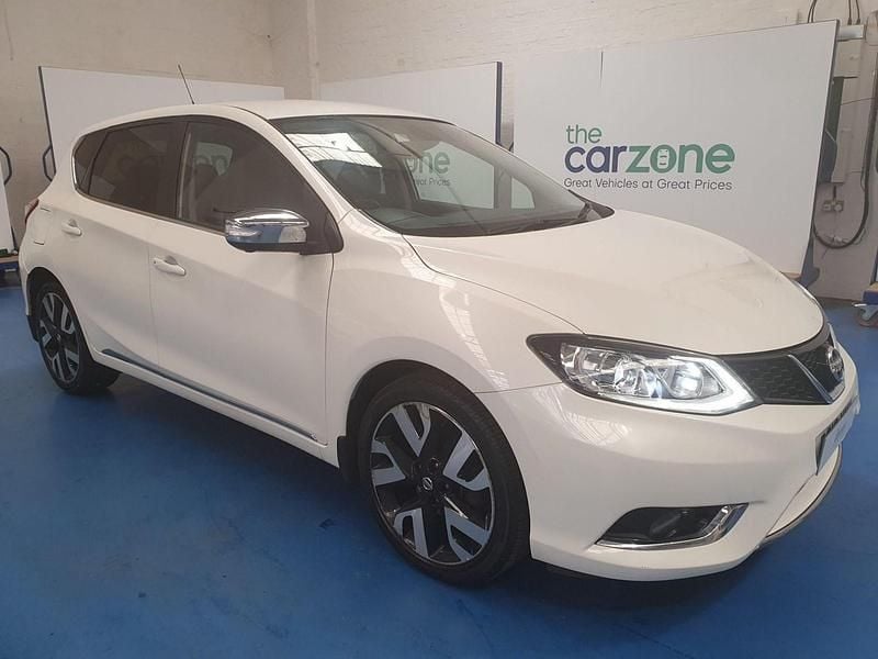 White Used 2018 Nissan Pulsar Tekna Hatchback | £6,999 (Fair price) - Image 1/4