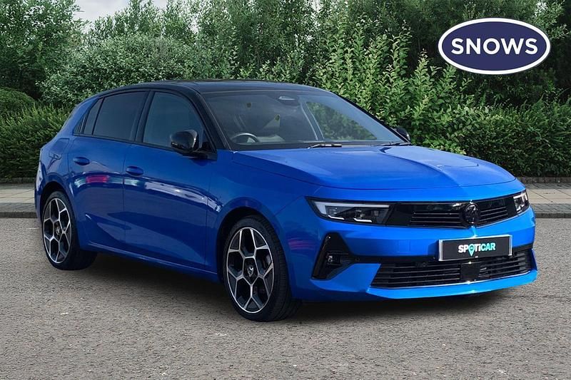 Used Vauxhall Astra Ultimate 130 HP (95 kW) 2024 Blue Hatchback