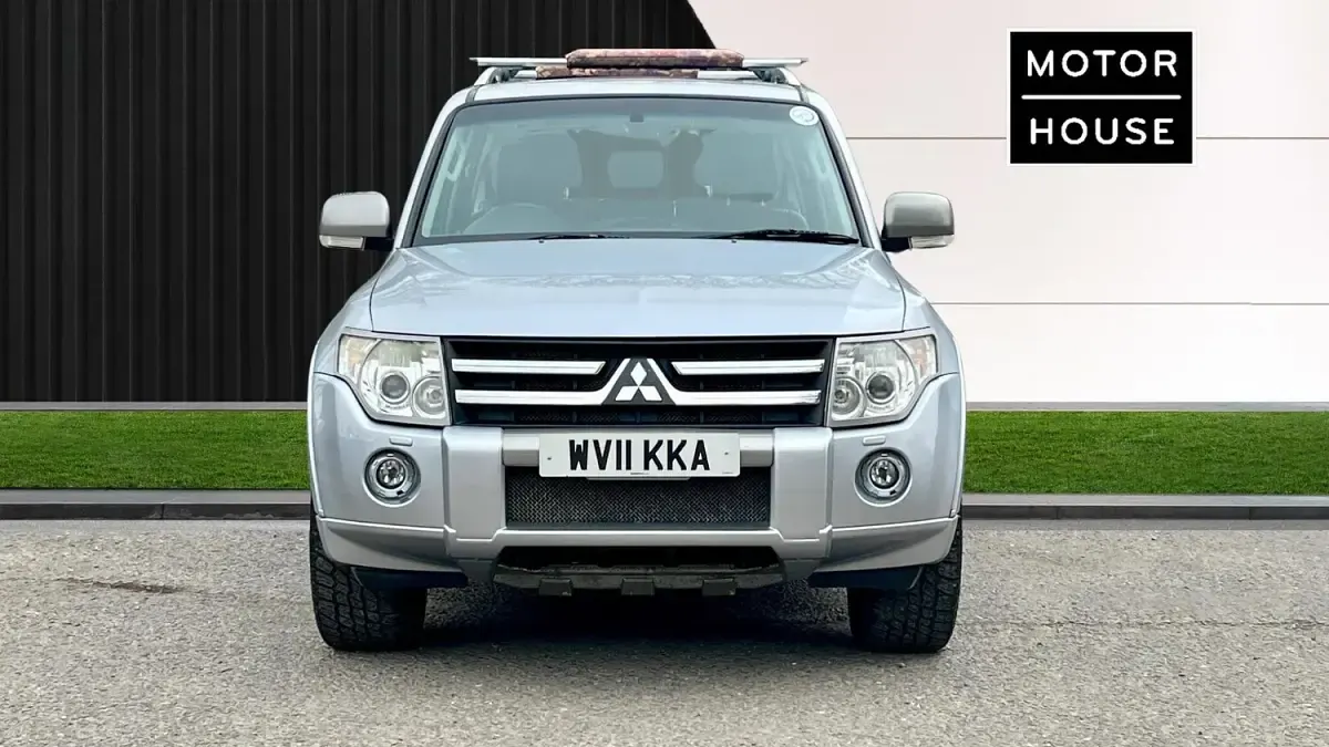 Used Mitsubishi Shogun 197 HP (144 kW) 2011 Silver SUV