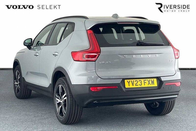 Used Volvo XC40 Plus 197 HP (144 kW) 2023 Thunder grey SUV