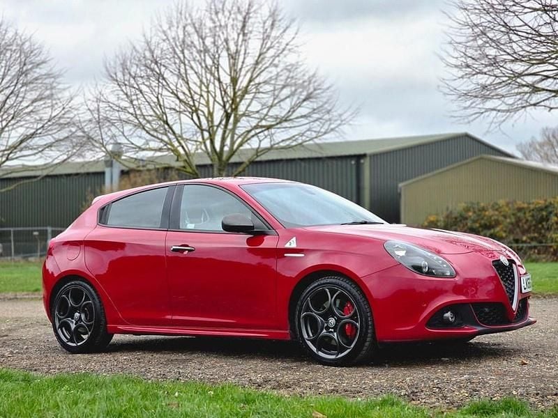 Used Alfa Romeo Giulietta Veloce 240 HP (176 kW) 2016 Red Hatchback