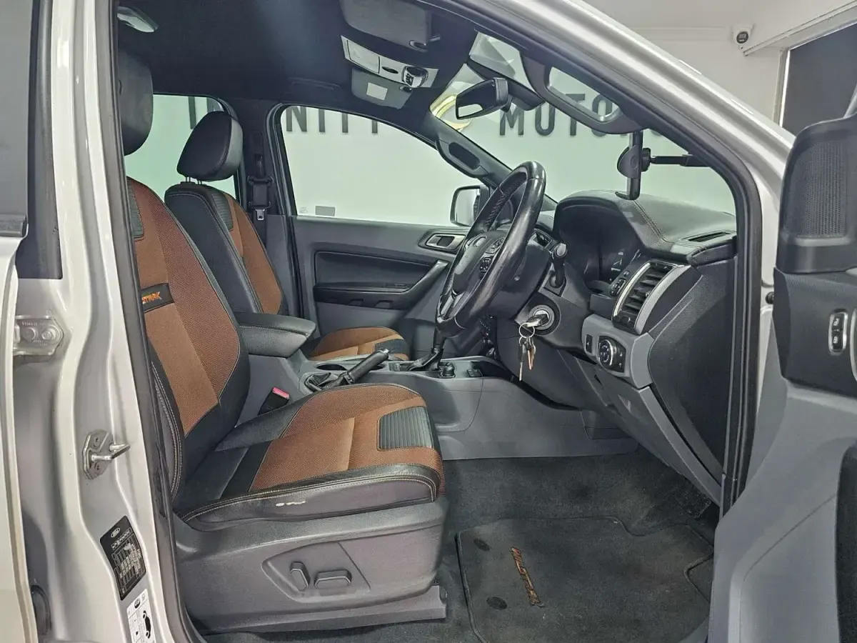 Begagnad Ford Ranger Wildtrack 200 HK (147 kW) 2018 Silver Pickup