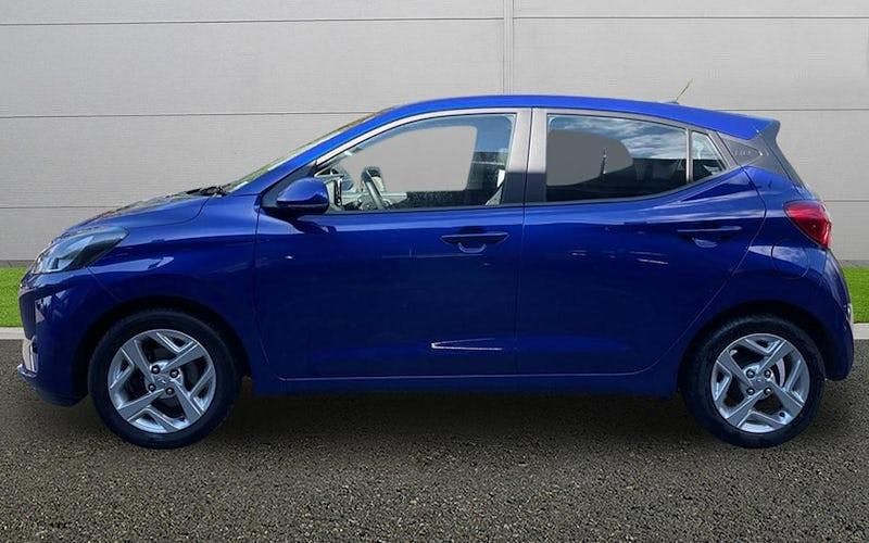 Used Hyundai i10 SE 84 HP (61 kW) 2022 Blue Hatchback