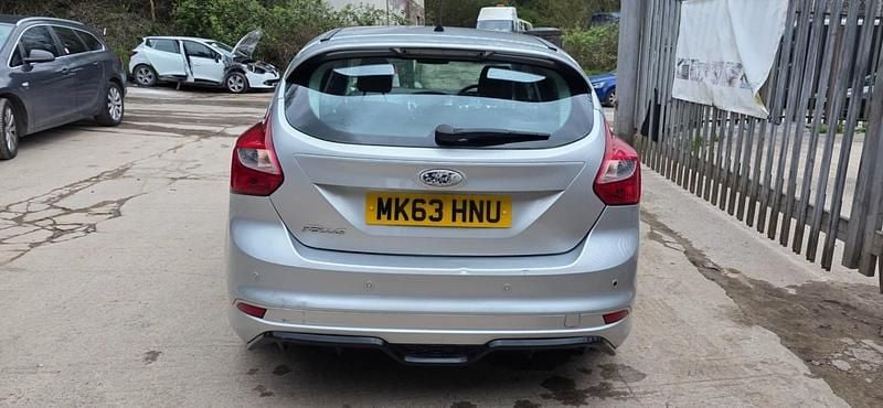 Used Ford Focus Zetec 2013 Silver Hatchback