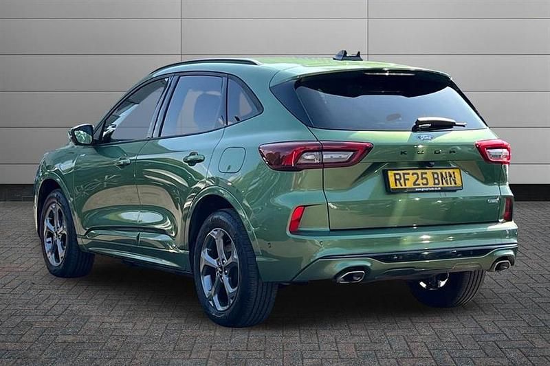 Używany Ford Kuga ST-Line 243 KM (178 kW) 2025 Zielony SUV