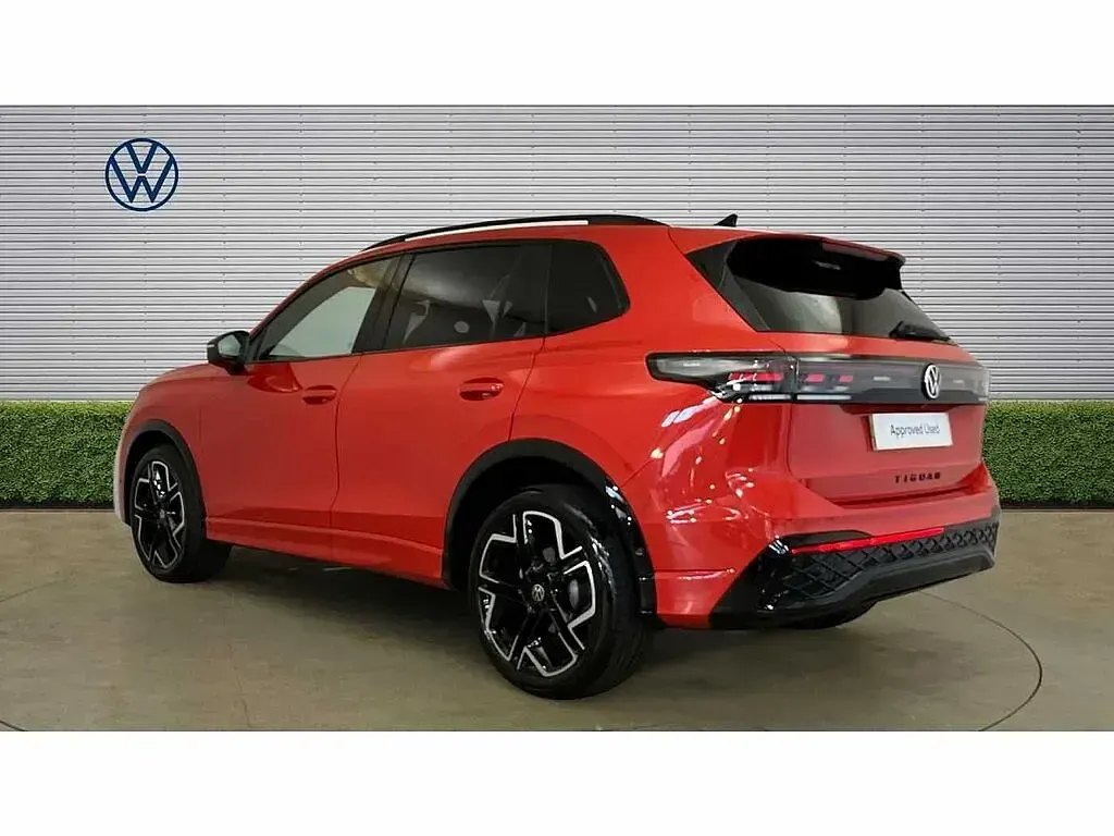 Used VW Tiguan R-line 150 HP (110 kW) 2026 Red SUV