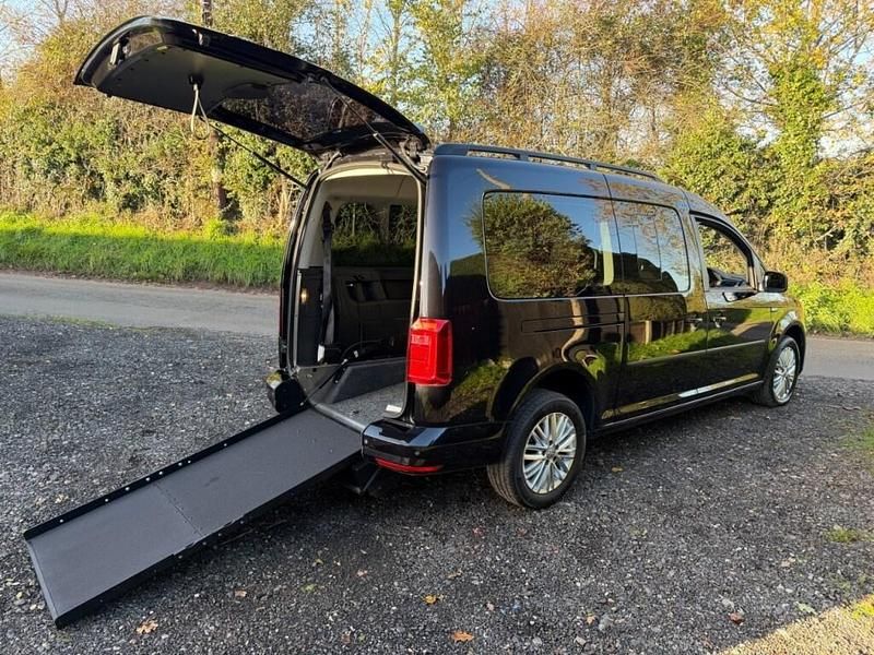 Black Used 2021 VW Caddy Maxi Life Life MPV | £19,995 (Fair price) - Image 1/4