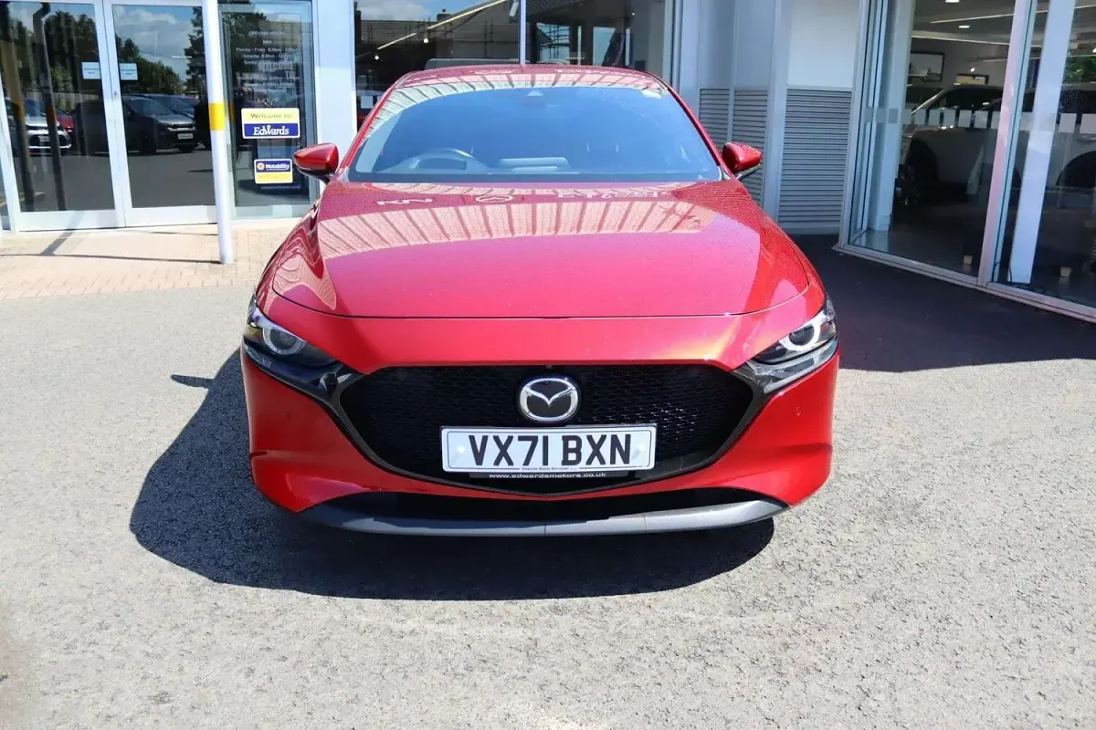 Used Mazda 3 Inclusive 122 HP (89 kW) 2021 Red Hatchback