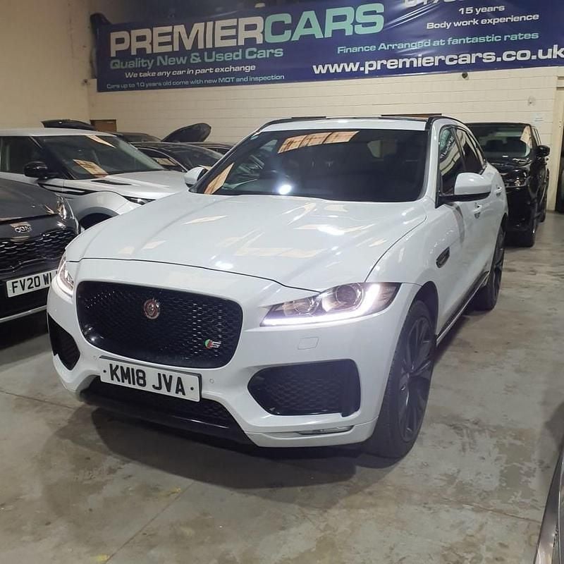 Used Jaguar F-Pace S 300 HP (220 kW) 2018 White SUV