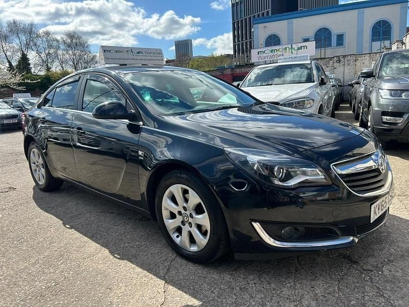 Second-hand Vauxhall Insignia SRi 2015 Negru Hatchback