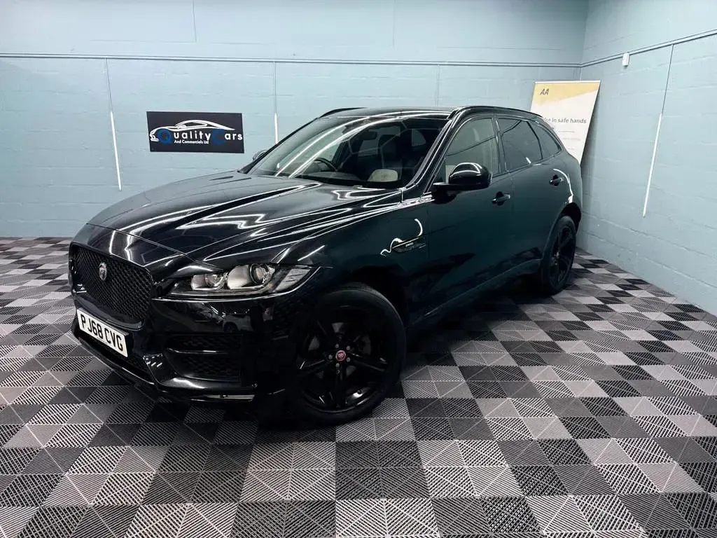 Used Jaguar F-Pace R-Sport 180 HP (132 kW) 2018 Black SUV